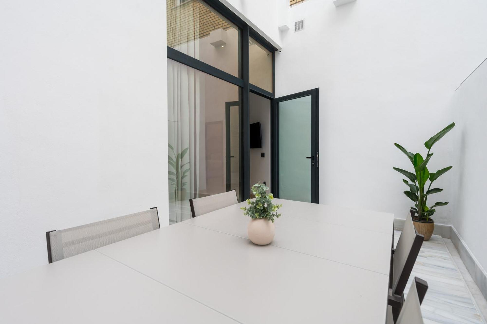New Design Apartment - Private Patio - Gallos 2 Sevilha Exterior foto